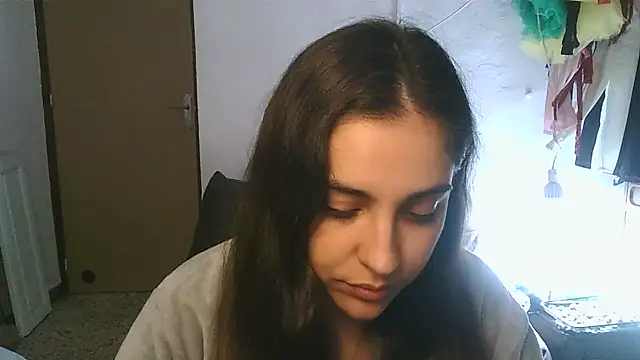 Ursumi1 online show from 12-15-24, 08:25