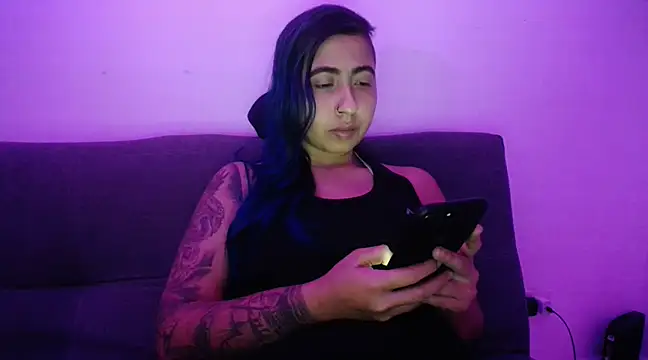 Snapshot of aria_jhonsson chatting on 02-21-25, 04:18 aria jhonsson online show from 02-21-25, 04:18