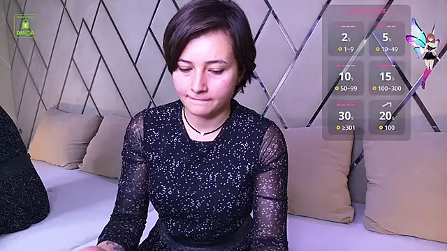 Snapshot of Ishtar_Divine chatting on 10-18-25, 03:46 Ishtar Divine online show from 10-18-25, 03:46