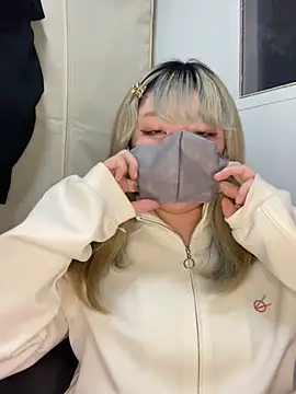 Snapshot of YUNA-yuna chatting on 01-01-25, 03:35 YUNA-yuna online show from 01-01-25, 03:35