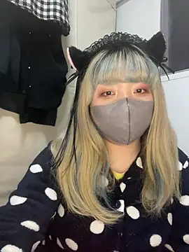 Snapshot of YUNA-yuna chatting on 01-10-25, 02:45 YUNA-yuna online show from 01-10-25, 02:45