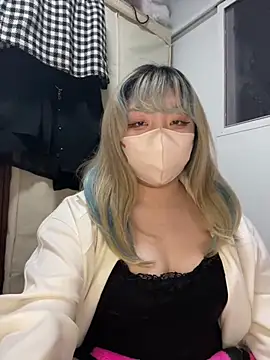 Snapshot of YUNA-yuna chatting on 01-17-25, 12:21 YUNA-yuna online show from 01-17-25, 12:21