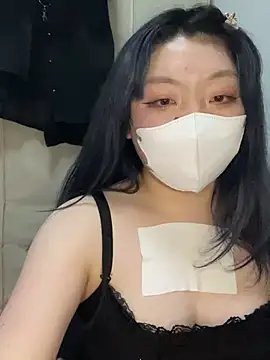 Snapshot of YUNA-yuna chatting on 01-21-25, 04:05 YUNA-yuna online show from 01-21-25, 04:05