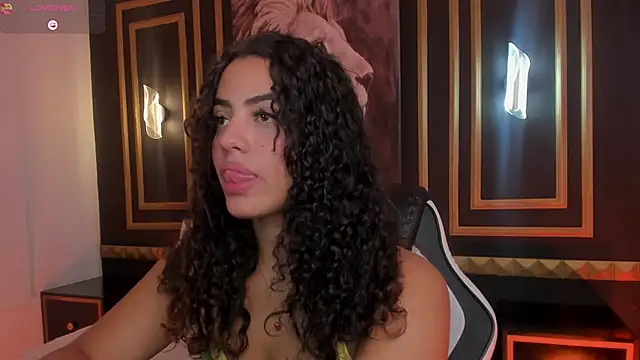 Snapshot of yaya23x chatting on 05-02-26, 01:49 yaya23x online show from 05-02-26, 01:49
