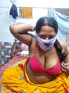 Snapshot of Real_Desi_Couple chatting on 12-11-24, 06:20 Real Desi Couple online show from 12-11-24, 06:20