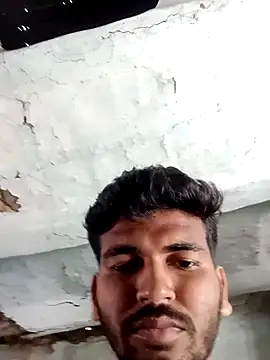 Snapshot of Roni1028 chatting on 10-24-25, 07:27 Roni1028 online show from 10-24-25, 07:27