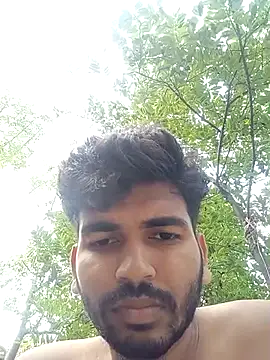 Snapshot of Roni1028 chatting on 10-25-25, 07:05 Roni1028 online show from 10-25-25, 07:05