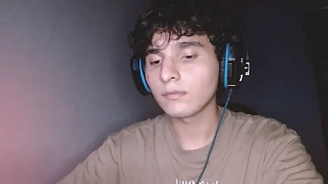 Charley quin online show from 10-24-25, 03:03