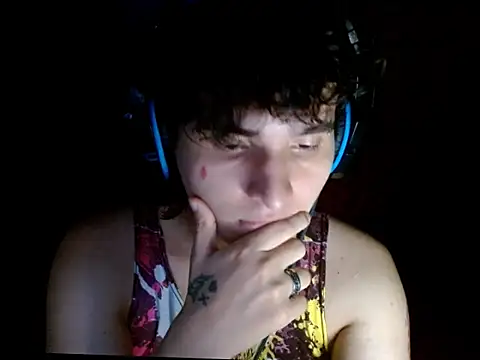 Charley quin online show from 03-16-26, 01:33