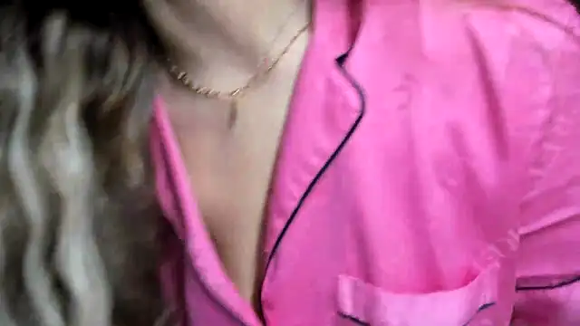 jennifer838 online show from 04-20-26, 08:39