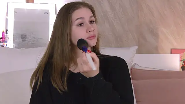 EllieHayes online show from 01-10-26, 07:26