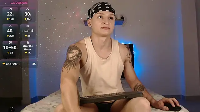 arthurphoenix  online show from 12-31-24, 05:44