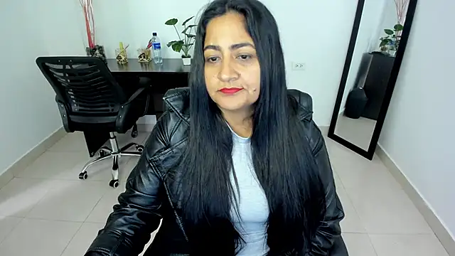 Adele Sweett online show from 02-26-25, 01:52