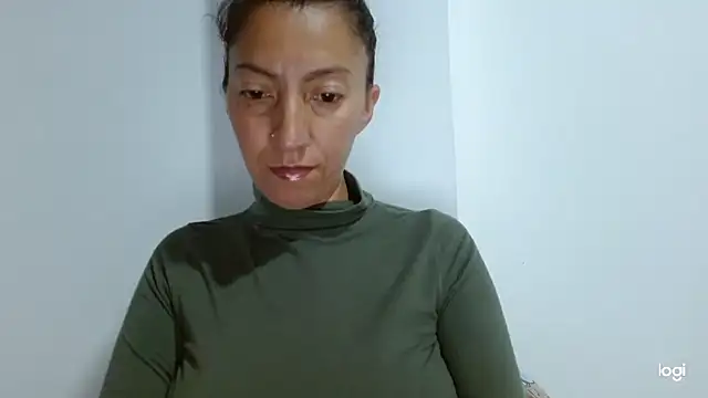 Snapshot of kaybabyhot chatting on 09-15-25, 04:34 kaybabyhot online show from 09-15-25, 04:34