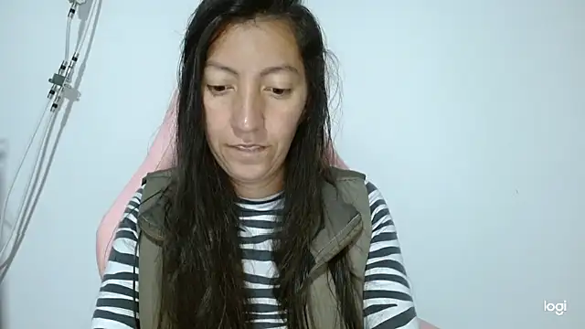 Snapshot of kaybabyhot chatting on 11-03-25, 08:10 kaybabyhot online show from 11-03-25, 08:10