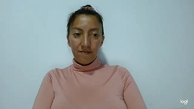 Snapshot of kaybabyhot chatting on 11-18-25, 08:35 kaybabyhot online show from 11-18-25, 08:35