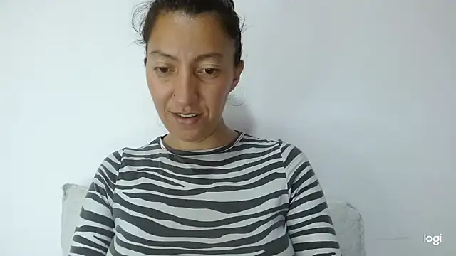 Snapshot of kaybabyhot chatting on 11-29-25, 05:27 kaybabyhot online show from 11-29-25, 05:27