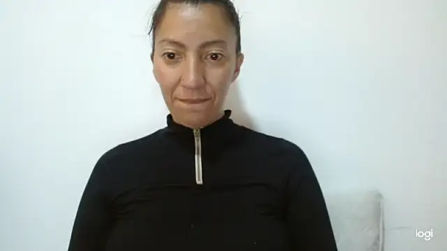 Snapshot of kaybabyhot chatting on 12-01-25, 04:12 kaybabyhot online show from 12-01-25, 04:12