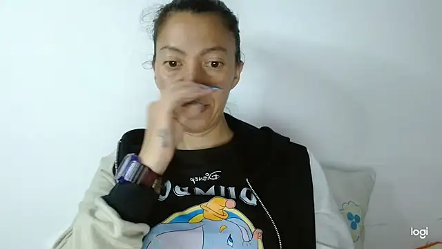 Snapshot of kaybabyhot chatting on 12-17-25, 09:32 kaybabyhot online show from 12-17-25, 09:32