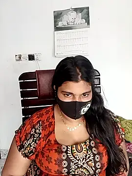 Hot-Angel  online show from 04-21-26, 02:51