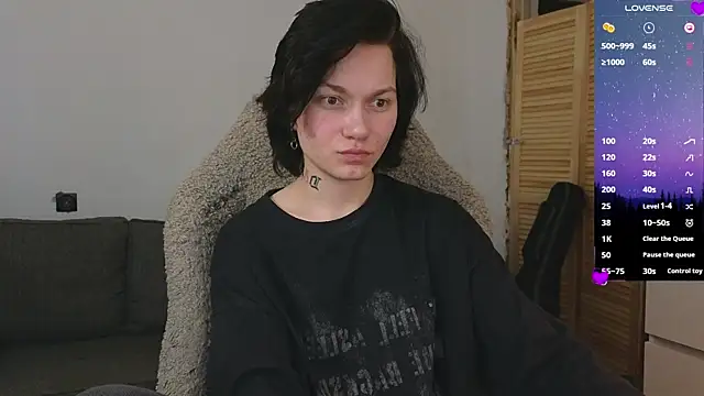 esajukyy online show from 04-14-26, 04:24