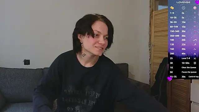 esajukyy online show from 04-18-26, 11:14