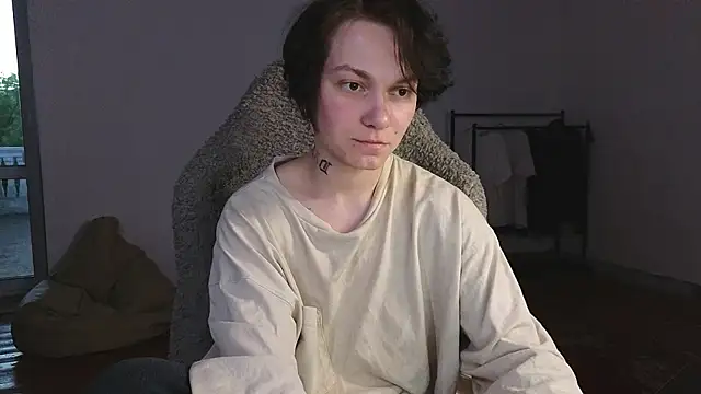 esajukyy online show from 06-03-26, 02:33