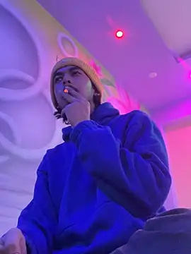 Onlyjishan online show from 01-11-25, 04:57