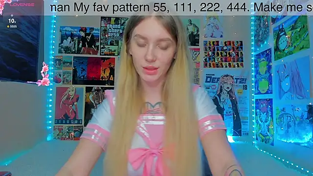 Snapshot of AliceMilman chatting on 01-21-25, 10:52 AliceMilman online show from 01-21-25, 10:52