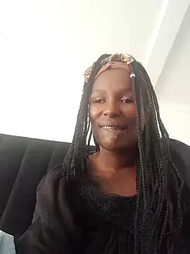 Snapshot of Foxy_Bee chatting on 03-01-25, 01:40 Foxy Bee online show from 03-01-25, 01:40