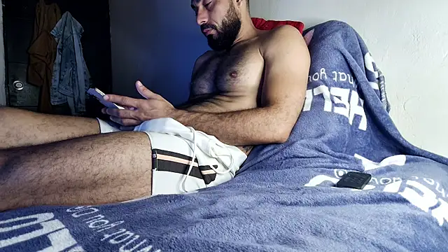 Snapshot of BEN_BLAZE chatting on 02-01-25, 02:45 BEN BLAZE online show from 02-01-25, 02:45