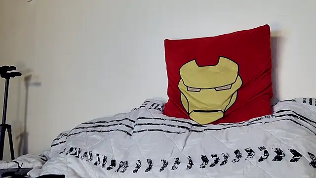 Snapshot of BEN_BLAZE chatting on 03-07-25, 08:33 BEN BLAZE online show from 03-07-25, 08:33