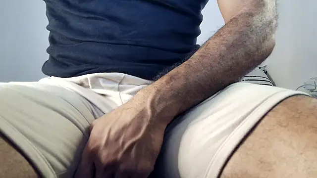 Snapshot of BEN_BLAZE chatting on 03-17-25, 12:35 BEN BLAZE online show from 03-17-25, 12:35