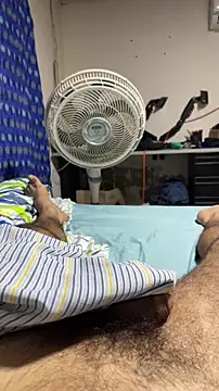 Snapshot of BEN_BLAZE chatting on 11-18-25, 08:57 BEN BLAZE online show from 11-18-25, 08:57