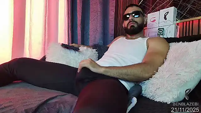 Snapshot of BEN_BLAZE chatting on 11-21-25, 05:50 BEN BLAZE online show from 11-21-25, 05:50