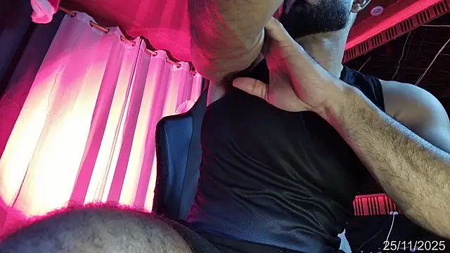 Snapshot of BEN_BLAZE chatting on 11-26-25, 06:36 BEN BLAZE online show from 11-26-25, 06:36