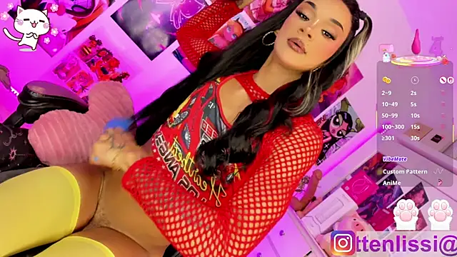 Snapshot of babylinsie chatting on 09-23-25, 05:21 babylinsie online show from 09-23-25, 05:21