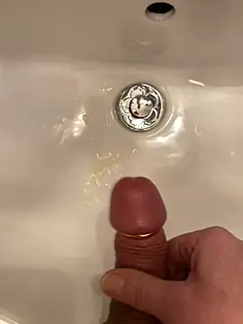 Snapshot of knudelboy2 chatting on 03-04-25, 07:43 knudelboy2 online show from 03-04-25, 07:43