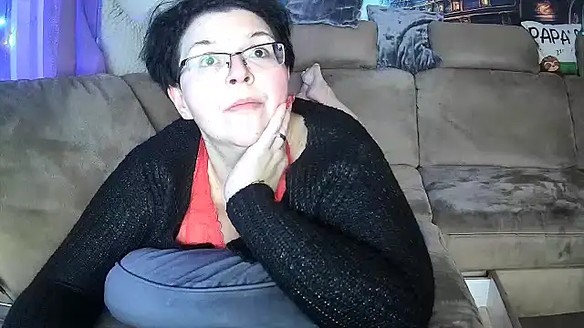 Snapshot of MissSharp chatting on 12-27-24, 09:54 MissSharp online show from 12-27-24, 09:54