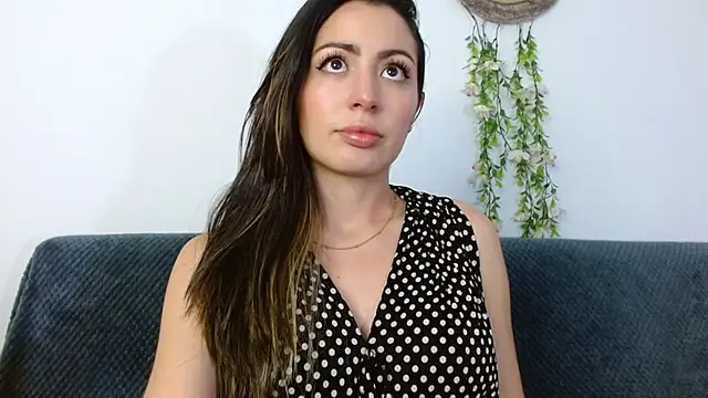 Kendal Mosk online show from 12-17-24, 08:21