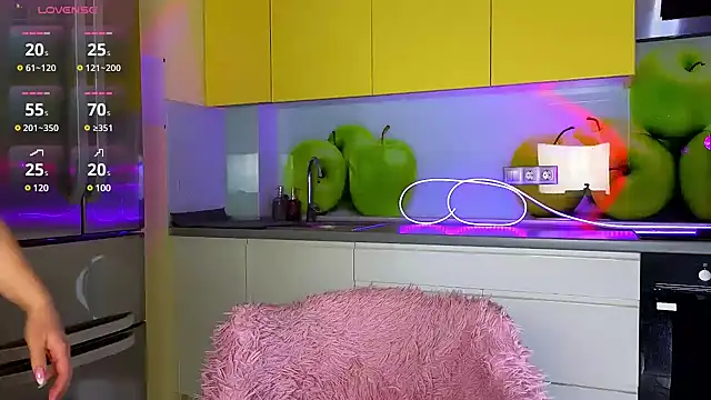 Snapshot of MissFreyaX chatting on 01-29-25, 09:50 MissFreyaX online show from 01-29-25, 09:50