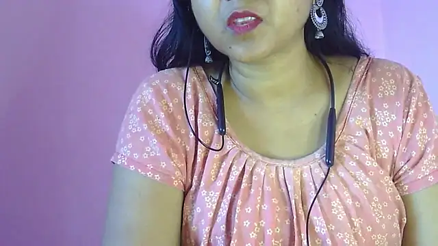Snapshot of Suhana-sapna chatting on 01-10-26, 02:46 Suhana-sapna online show from 01-10-26, 02:46