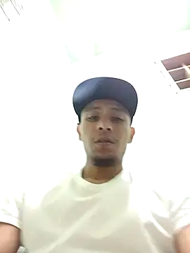 Snapshot of SiperoXxX chatting on 12-16-24, 02:47 SiperoXxX online show from 12-16-24, 02:47