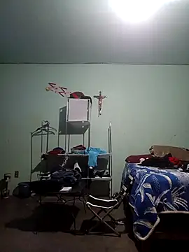 Snapshot of SiperoXxX chatting on 11-14-25, 06:01 SiperoXxX online show from 11-14-25, 06:01