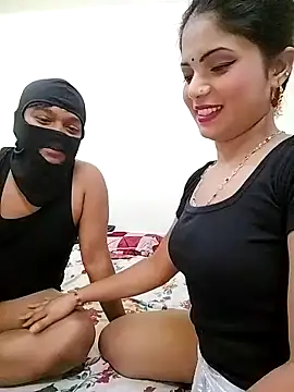 Snapshot of ascuple chatting on 03-12-25, 09:24 ascuple online show from 03-12-25, 09:24