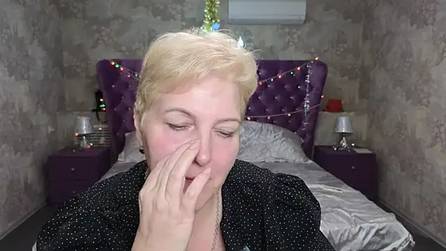 Sandra Snow online show from 01-17-25, 12:20