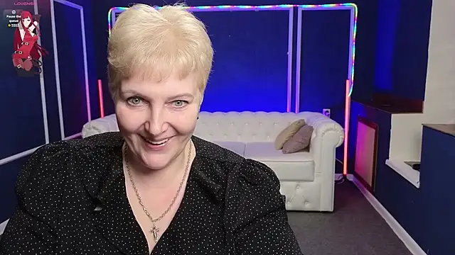 Sandra Snow online show from 01-19-25, 06:43