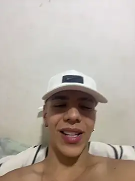 Snapshot of Flynn_Riider chatting on 02-27-25, 10:31 Flynn Riider online show from 02-27-25, 10:31