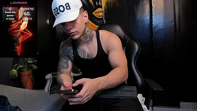 Flynn Riider online show from 11-21-25, 05:22