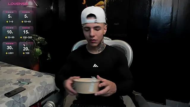 Flynn Riider online show from 04-22-26, 05:25